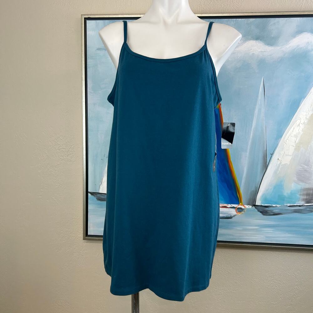 Torrid Blouse Tunic length size 26 and cami size 22/24 NWT - Picture 9 of 10